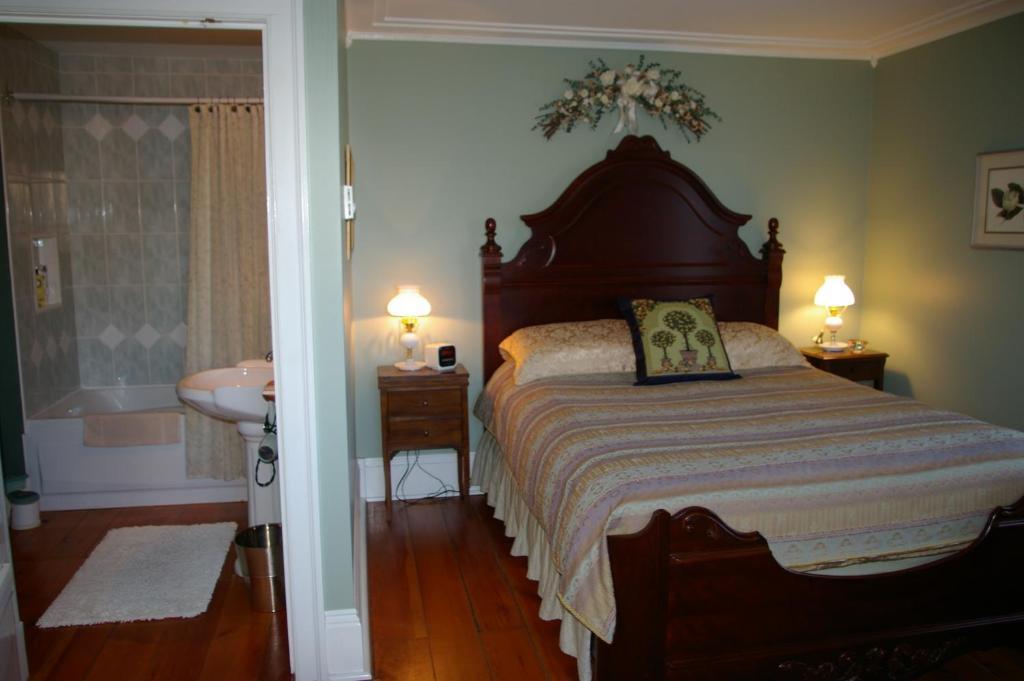 Royal Manor Bed & Breakfast Niagara-on-the-Lake Room photo