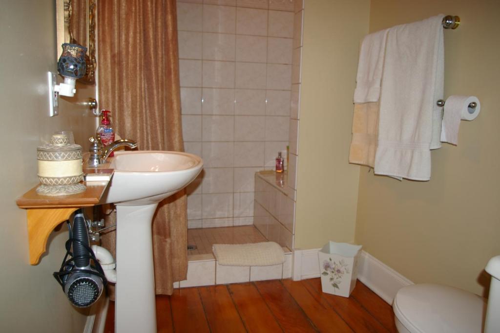 Royal Manor Bed & Breakfast Niagara-on-the-Lake Room photo
